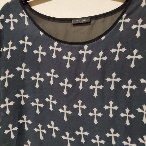 Black blouse with Cross print on Front Plain back - Picture 2 of 4